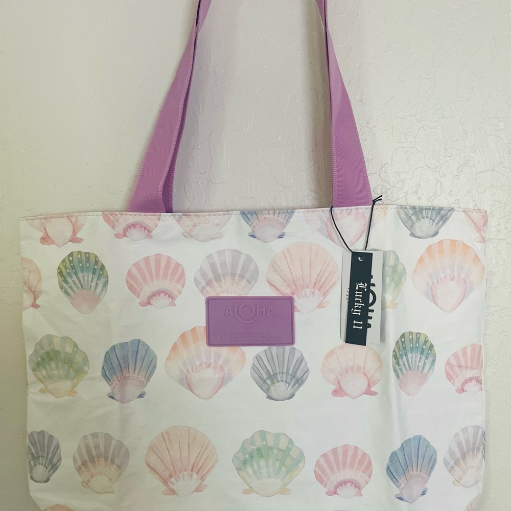 ALOHA COLLECTION x OCEAN PAPER PASTEL SEASHELL TOTE BAG